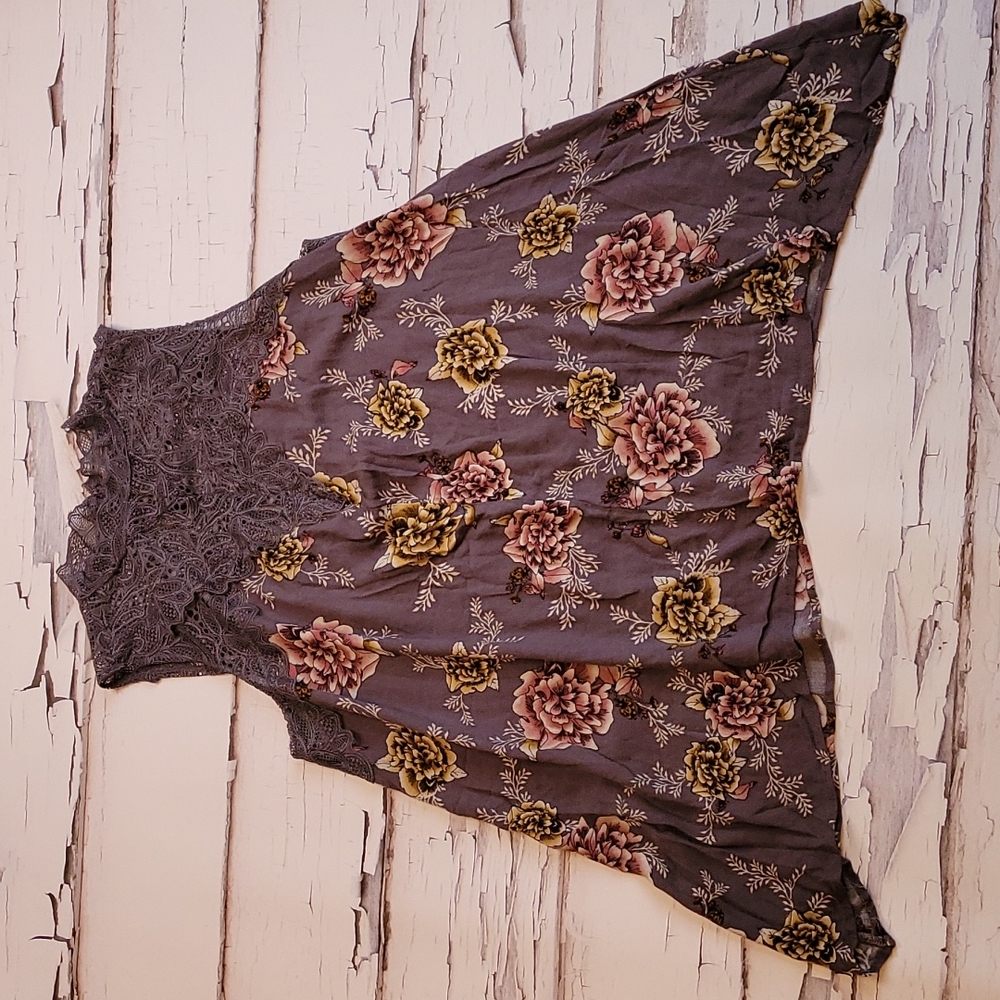 Floral Lace Sleeveless Top - Gray and Yellow